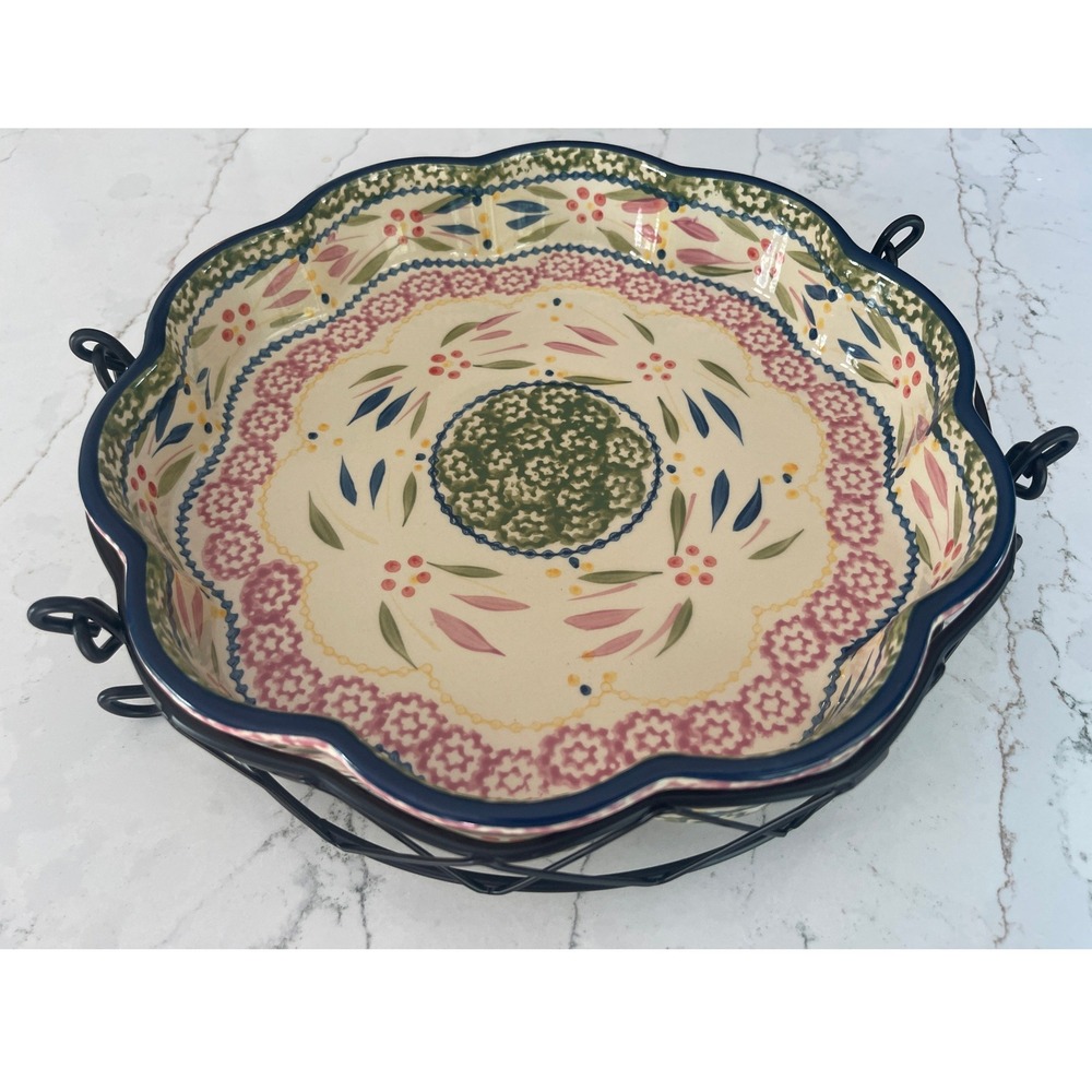 Temp-tations Old World Confetti 10 inch Scalloped Round Baker with Wire Rack